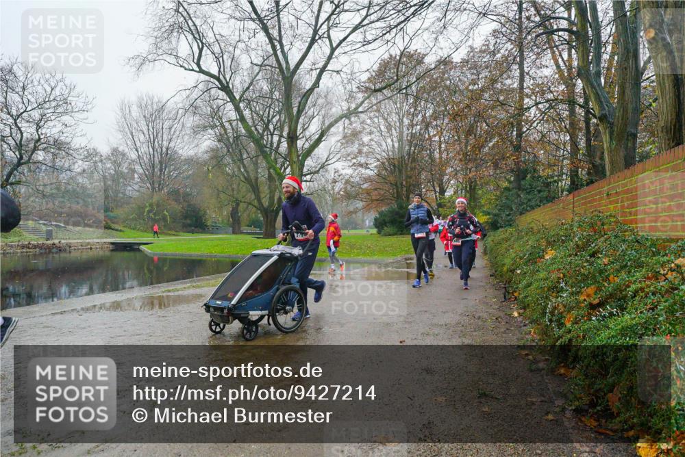 07.12.2025 - St. Pauli X-Mass-Run No. 15 Michael Burmester http://msf.ph/oto/9427214 07.12.2025 11:08:34 Laufen 316 meine-sportfotos.de