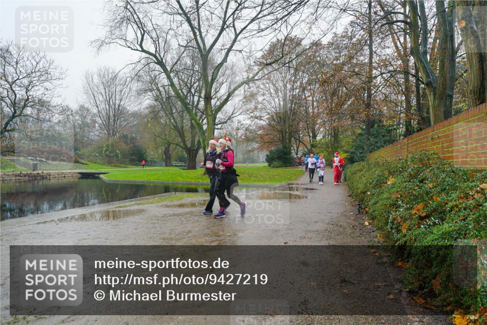 07.12.2025 - St. Pauli X-Mass-Run No. 15 Michael Burmester http://msf.ph/oto/9427219 07.12.2025 11:08:42 Laufen  meine-sportfotos.de