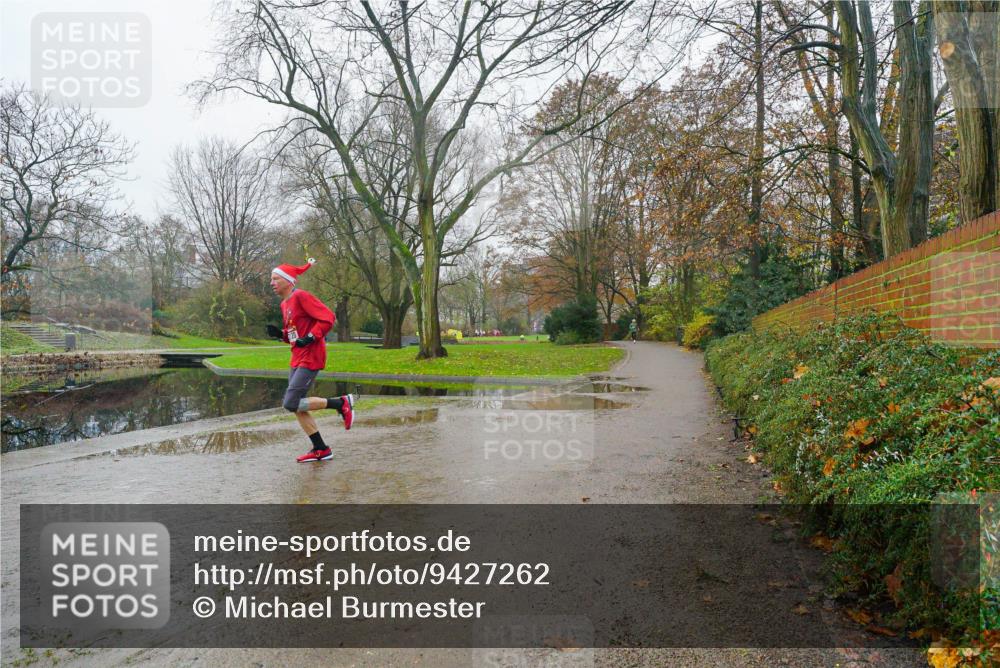 07.12.2025 - St. Pauli X-Mass-Run No. 15 Michael Burmester http://msf.ph/oto/9427262 07.12.2025 11:17:12 Laufen  meine-sportfotos.de