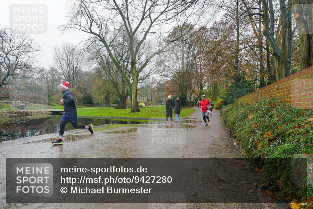 07.12.2025 - St. Pauli X-Mass-Run No. 15 Michael Burmester http://msf.ph/oto/9427280 07.12.2025 11:19:04 Laufen  meine-sportfotos.de