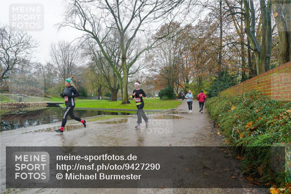 07.12.2025 - St. Pauli X-Mass-Run No. 15 Michael Burmester http://msf.ph/oto/9427290 07.12.2025 11:20:12 Laufen 3593 meine-sportfotos.de