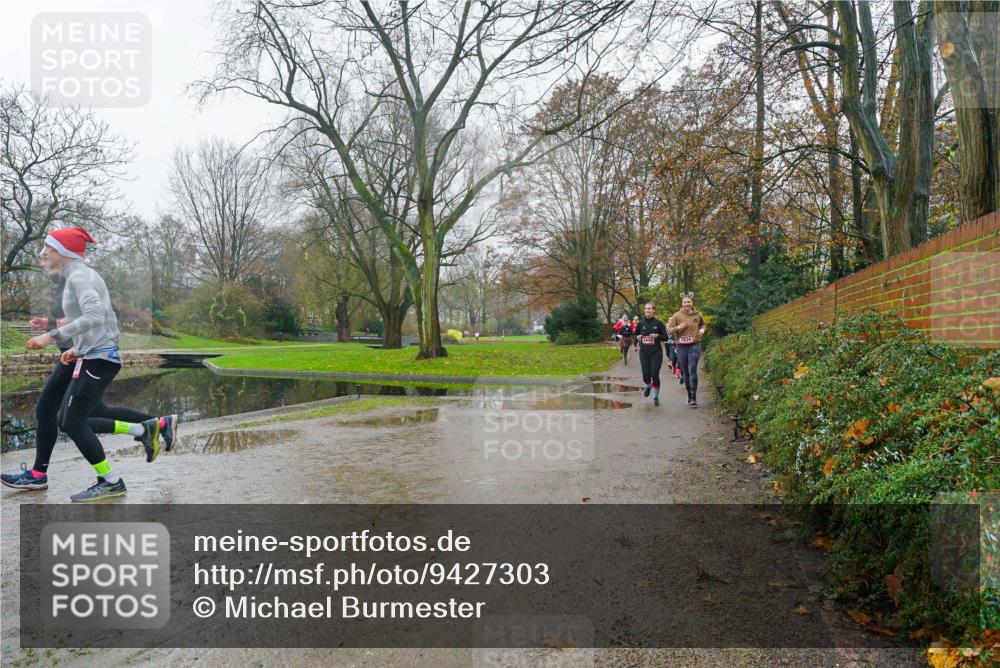 07.12.2025 - St. Pauli X-Mass-Run No. 15 Michael Burmester http://msf.ph/oto/9427303 07.12.2025 11:20:45 Laufen 1834 meine-sportfotos.de