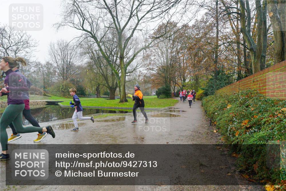 07.12.2025 - St. Pauli X-Mass-Run No. 15 Michael Burmester http://msf.ph/oto/9427313 07.12.2025 11:21:02 Laufen  meine-sportfotos.de