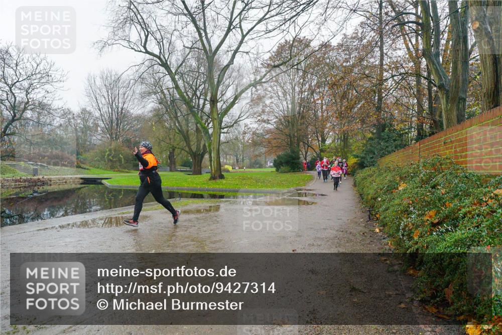07.12.2025 - St. Pauli X-Mass-Run No. 15 Michael Burmester http://msf.ph/oto/9427314 07.12.2025 11:21:03 Laufen  meine-sportfotos.de