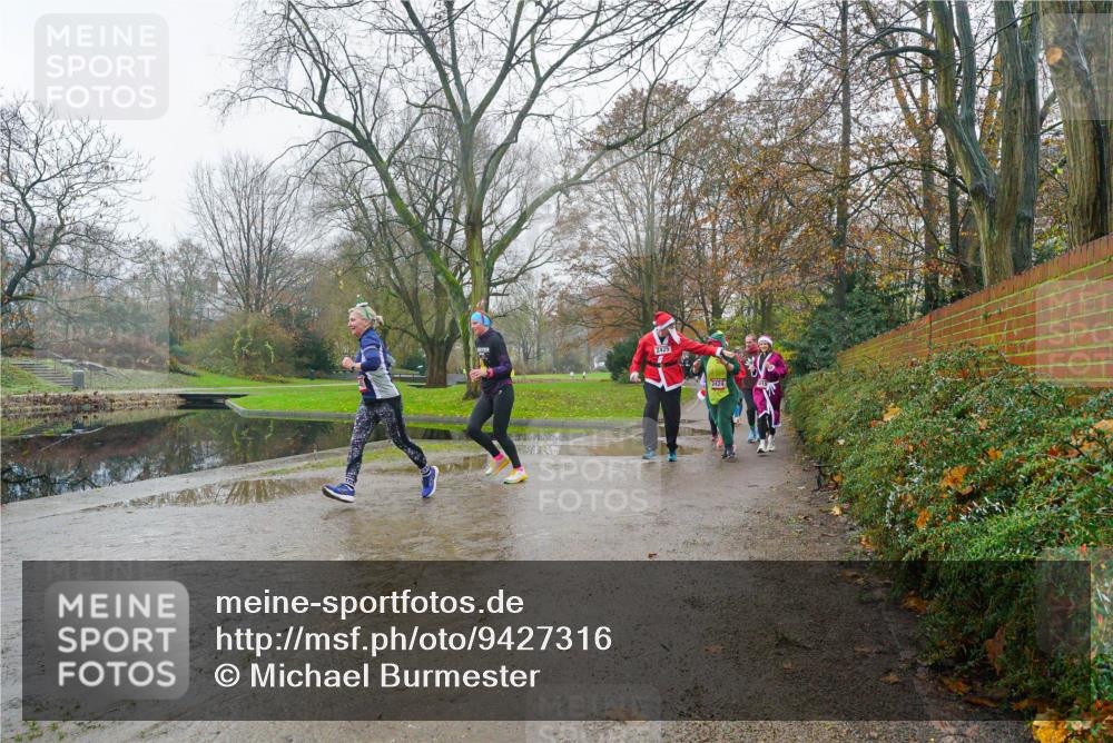 07.12.2025 - St. Pauli X-Mass-Run No. 15 Michael Burmester http://msf.ph/oto/9427316 07.12.2025 11:21:09 Laufen 2425, 2424 meine-sportfotos.de