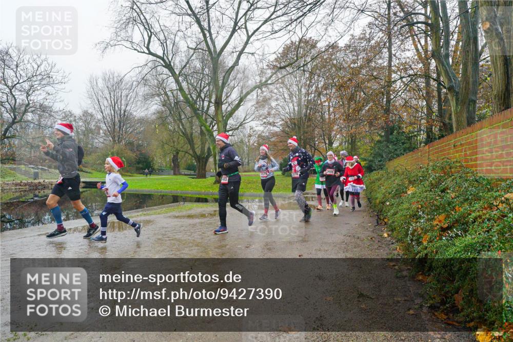 07.12.2025 - St. Pauli X-Mass-Run No. 15 Michael Burmester http://msf.ph/oto/9427390 07.12.2025 11:22:08 Laufen 403, 3379, 360 meine-sportfotos.de
