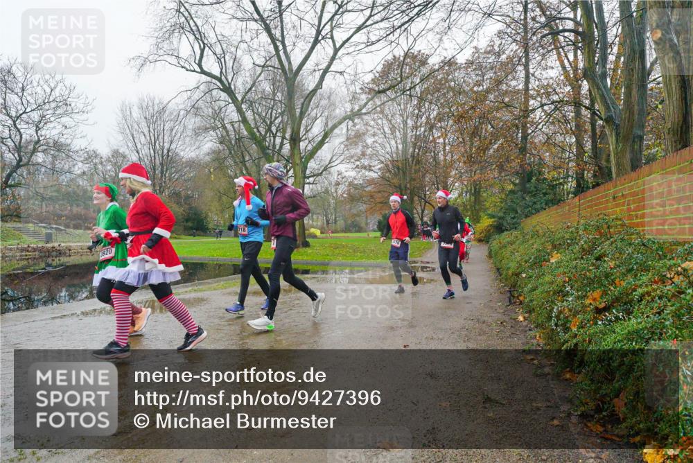 07.12.2025 - St. Pauli X-Mass-Run No. 15 Michael Burmester http://msf.ph/oto/9427396 07.12.2025 11:22:11 Laufen 118, 3920 meine-sportfotos.de