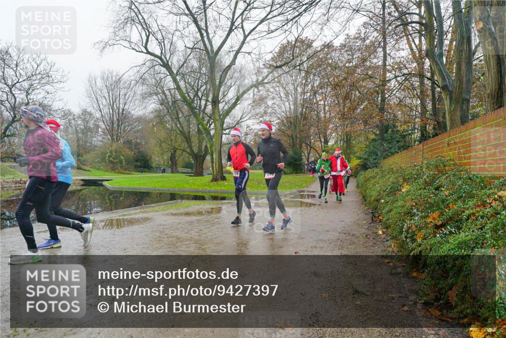 07.12.2025 - St. Pauli X-Mass-Run No. 15 Michael Burmester http://msf.ph/oto/9427397 07.12.2025 11:22:12 Laufen  meine-sportfotos.de