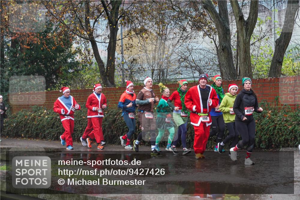 07.12.2025 - St. Pauli X-Mass-Run No. 15 Michael Burmester http://msf.ph/oto/9427426 07.12.2025 10:24:59 Laufen 4863, 272, 3392, 2992, 499, 300 meine-sportfotos.de