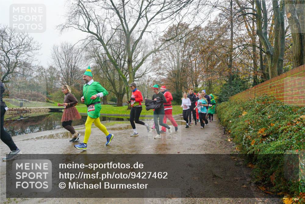 07.12.2025 - St. Pauli X-Mass-Run No. 15 Michael Burmester http://msf.ph/oto/9427462 07.12.2025 11:23:13 Laufen 594, 884 meine-sportfotos.de
