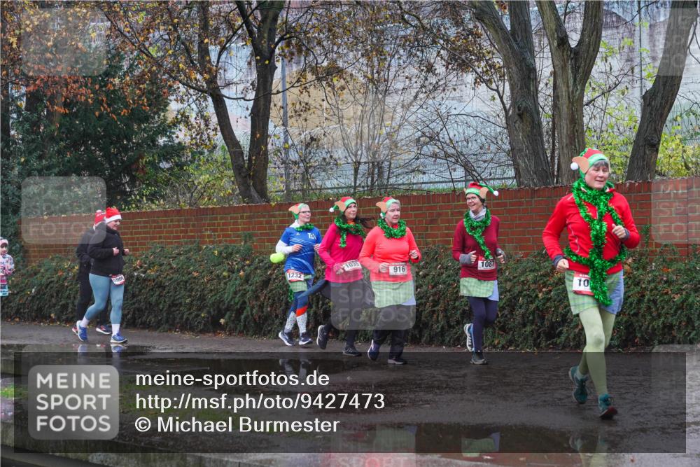07.12.2025 - St. Pauli X-Mass-Run No. 15 Michael Burmester http://msf.ph/oto/9427473 07.12.2025 10:25:45 Laufen 1035, 1232, 916, 1087, 10 meine-sportfotos.de