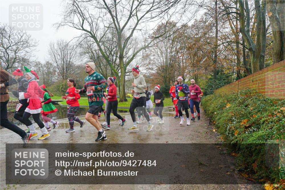 07.12.2025 - St. Pauli X-Mass-Run No. 15 Michael Burmester http://msf.ph/oto/9427484 07.12.2025 11:23:22 Laufen 223, 999, 3625 meine-sportfotos.de