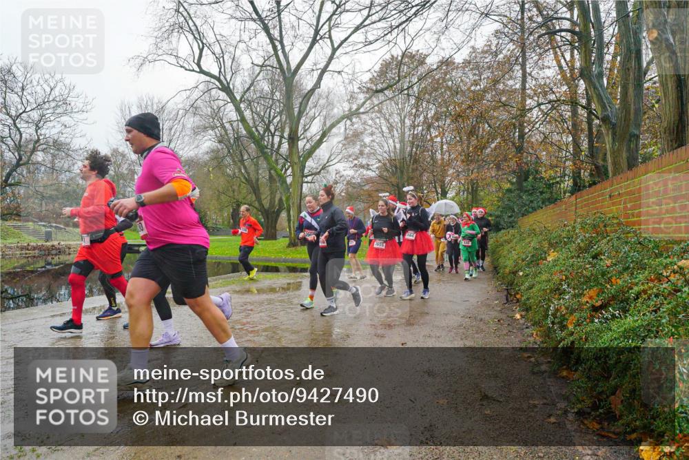 07.12.2025 - St. Pauli X-Mass-Run No. 15 Michael Burmester http://msf.ph/oto/9427490 07.12.2025 11:23:25 Laufen 3655 meine-sportfotos.de