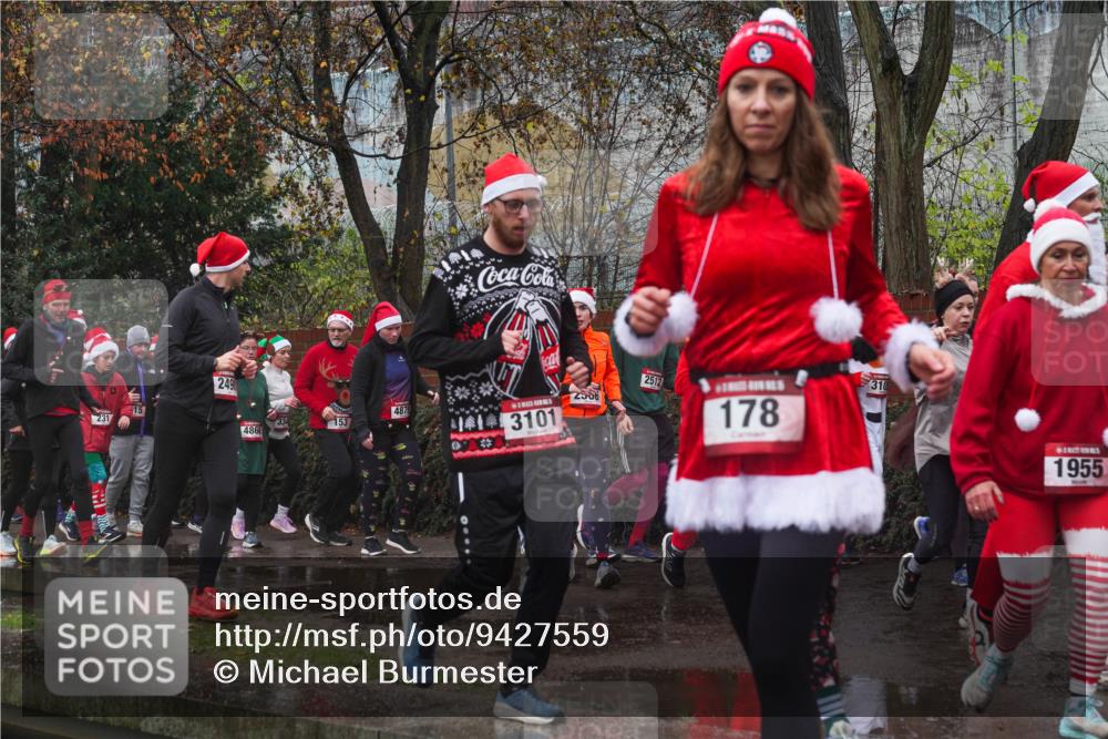 07.12.2025 - St. Pauli X-Mass-Run No. 15 Michael Burmester http://msf.ph/oto/9427559 07.12.2025 10:26:25 Laufen 231, 249, 4866, 334, 153, 4875, 3101, 2500, 2512, 178, 310, 1955 meine-sportfotos.de