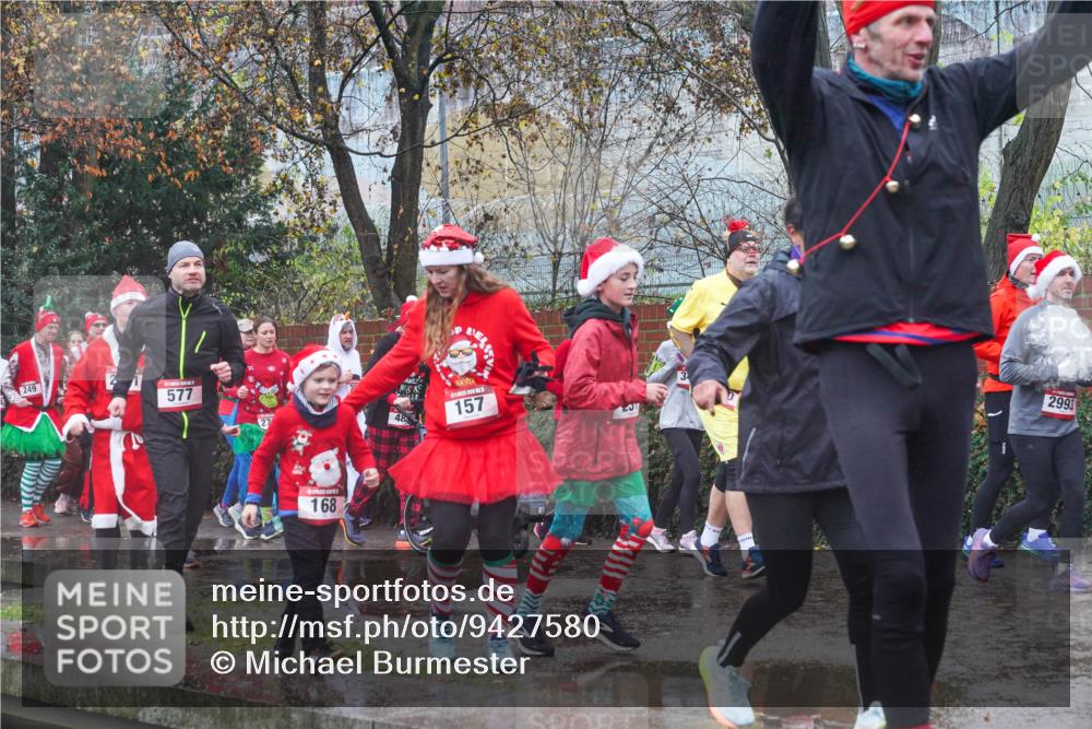 07.12.2025 - St. Pauli X-Mass-Run No. 15 Michael Burmester http://msf.ph/oto/9427580 07.12.2025 10:26:31 Laufen 577, 168, 157, 3, 2993 meine-sportfotos.de