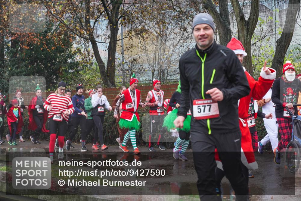07.12.2025 - St. Pauli X-Mass-Run No. 15 Michael Burmester http://msf.ph/oto/9427590 07.12.2025 10:26:34 Laufen 309, 194, 249, 1093, 577, 479 meine-sportfotos.de