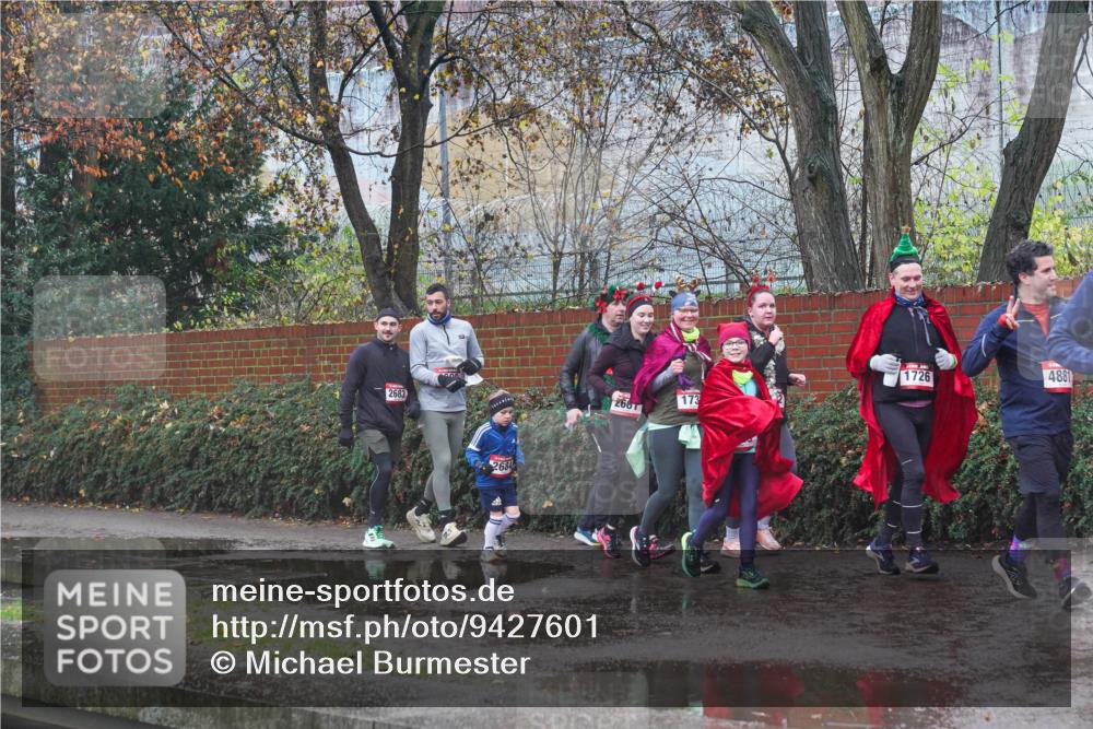 07.12.2025 - St. Pauli X-Mass-Run No. 15 Michael Burmester http://msf.ph/oto/9427601 07.12.2025 10:26:39 Laufen 2683, 2684, 2661, 1726, 4881, 173 meine-sportfotos.de