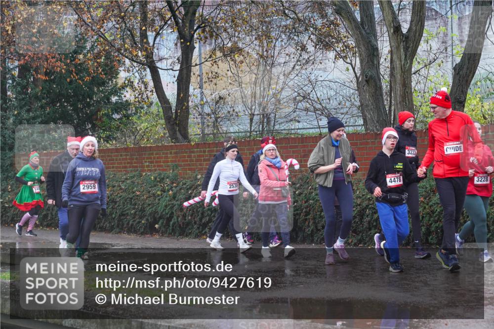 07.12.2025 - St. Pauli X-Mass-Run No. 15 Michael Burmester http://msf.ph/oto/9427619 07.12.2025 10:26:55 Laufen 148, 2959, 2538, 4478, 3223, 3228 meine-sportfotos.de