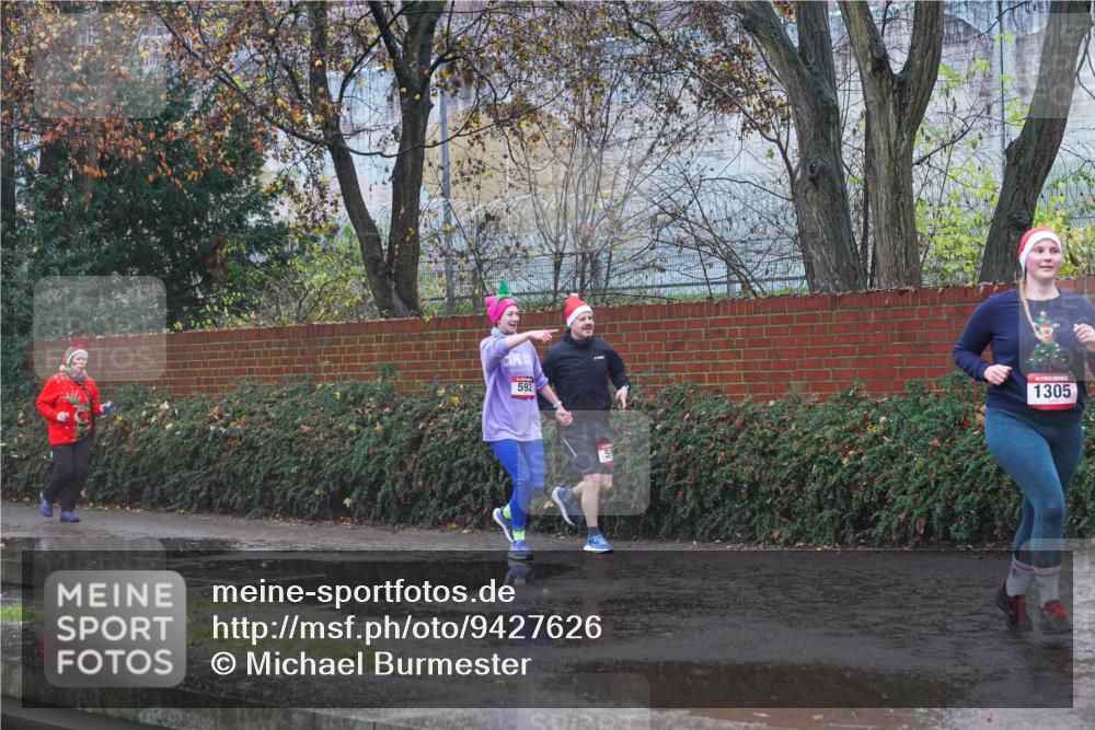 07.12.2025 - St. Pauli X-Mass-Run No. 15 Michael Burmester http://msf.ph/oto/9427626 07.12.2025 10:27:04 Laufen 592, 1305 meine-sportfotos.de