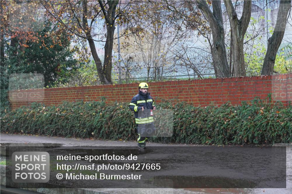 07.12.2025 - St. Pauli X-Mass-Run No. 15 Michael Burmester http://msf.ph/oto/9427665 07.12.2025 10:29:00 Laufen  meine-sportfotos.de