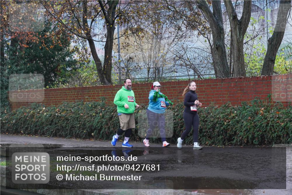 07.12.2025 - St. Pauli X-Mass-Run No. 15 Michael Burmester http://msf.ph/oto/9427681 07.12.2025 10:29:59 Laufen 2329, 319 meine-sportfotos.de