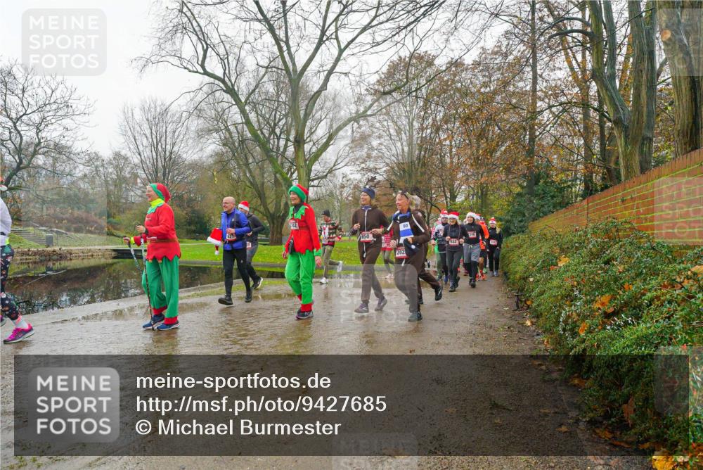 07.12.2025 - St. Pauli X-Mass-Run No. 15 Michael Burmester http://msf.ph/oto/9427685 07.12.2025 11:25:12 Laufen 627, 650, 202, 644 meine-sportfotos.de