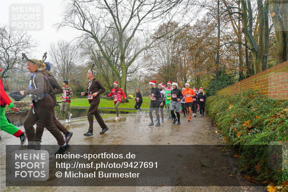 07.12.2025 - St. Pauli X-Mass-Run No. 15 Michael Burmester http://msf.ph/oto/9427691 07.12.2025 11:25:13 Laufen 648, 2853, 2346, 2911, 644, 3913 meine-sportfotos.de