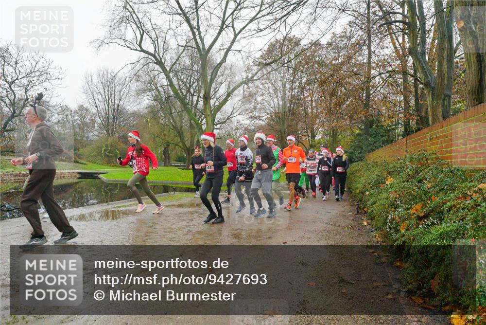 07.12.2025 - St. Pauli X-Mass-Run No. 15 Michael Burmester http://msf.ph/oto/9427693 07.12.2025 11:25:14 Laufen 644, 2911, 1599, 3912 meine-sportfotos.de