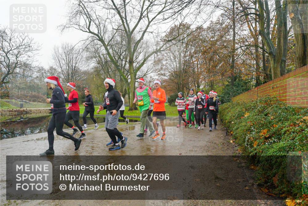 07.12.2025 - St. Pauli X-Mass-Run No. 15 Michael Burmester http://msf.ph/oto/9427696 07.12.2025 11:25:15 Laufen 1599, 3913 meine-sportfotos.de