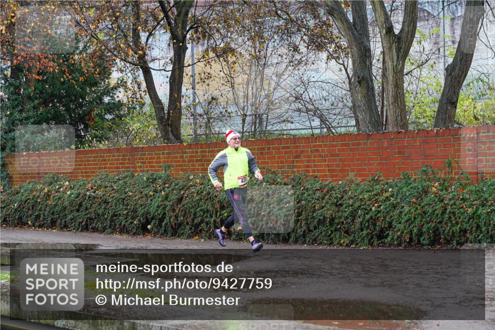 07.12.2025 - St. Pauli X-Mass-Run No. 15 Michael Burmester http://msf.ph/oto/9427759 07.12.2025 10:41:08 Laufen  meine-sportfotos.de