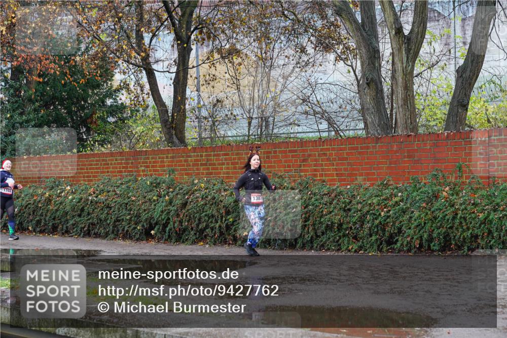 07.12.2025 - St. Pauli X-Mass-Run No. 15 Michael Burmester http://msf.ph/oto/9427762 07.12.2025 10:41:19 Laufen  meine-sportfotos.de