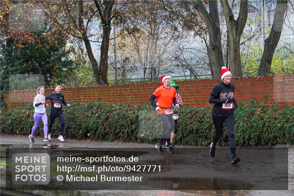 07.12.2025 - St. Pauli X-Mass-Run No. 15 Michael Burmester http://msf.ph/oto/9427771 07.12.2025 10:41:34 Laufen 770, 1508, 410 meine-sportfotos.de
