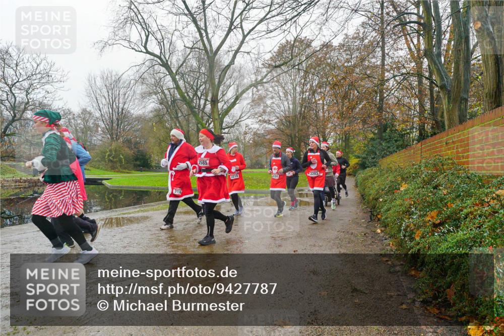 07.12.2025 - St. Pauli X-Mass-Run No. 15 Michael Burmester http://msf.ph/oto/9427787 07.12.2025 11:26:02 Laufen 3118, 2585, 2210, 24, 4184, 2203 meine-sportfotos.de