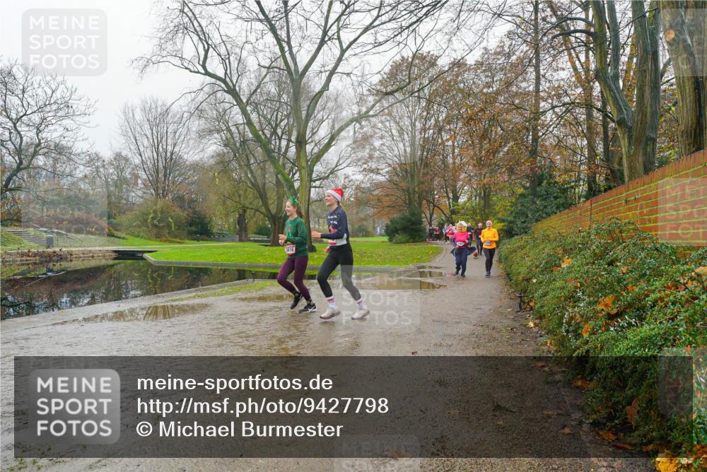 07.12.2025 - St. Pauli X-Mass-Run No. 15 Michael Burmester http://msf.ph/oto/9427798 07.12.2025 11:26:08 Laufen 3616 meine-sportfotos.de