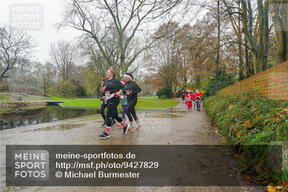 07.12.2025 - St. Pauli X-Mass-Run No. 15 Michael Burmester http://msf.ph/oto/9427829 07.12.2025 11:26:34 Laufen 650, 548 meine-sportfotos.de