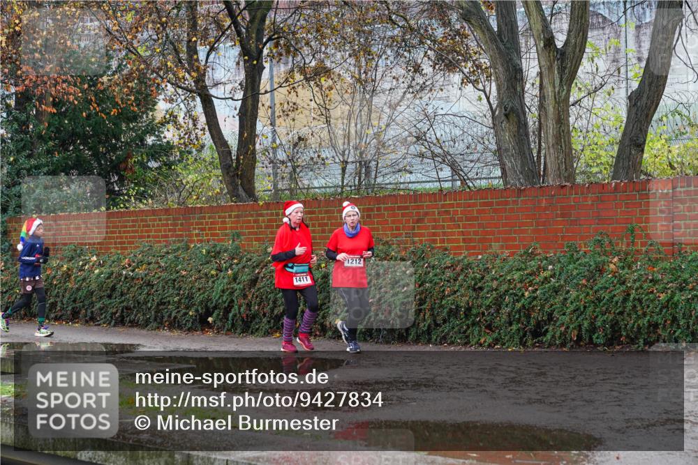 07.12.2025 - St. Pauli X-Mass-Run No. 15 Michael Burmester http://msf.ph/oto/9427834 07.12.2025 10:42:23 Laufen 1411, 1212 meine-sportfotos.de