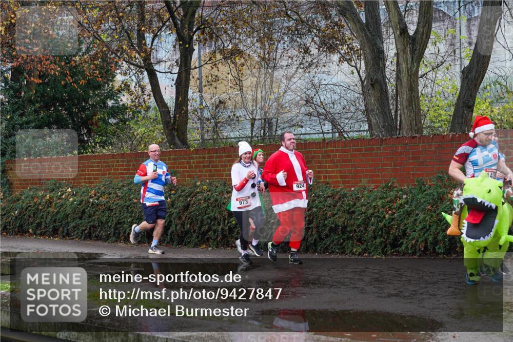 07.12.2025 - St. Pauli X-Mass-Run No. 15 Michael Burmester http://msf.ph/oto/9427847 07.12.2025 10:42:34 Laufen 973, 924 meine-sportfotos.de