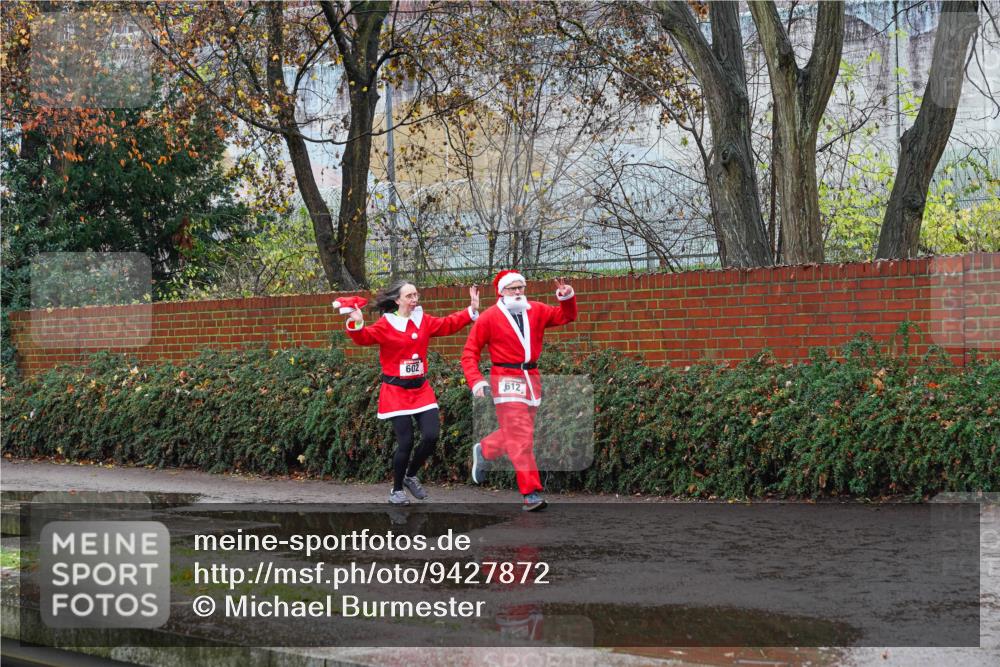 07.12.2025 - St. Pauli X-Mass-Run No. 15 Michael Burmester http://msf.ph/oto/9427872 07.12.2025 10:42:53 Laufen 602, 612 meine-sportfotos.de