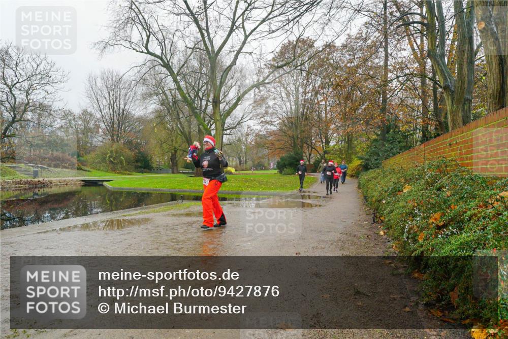 07.12.2025 - St. Pauli X-Mass-Run No. 15 Michael Burmester http://msf.ph/oto/9427876 07.12.2025 11:27:32 Laufen  meine-sportfotos.de