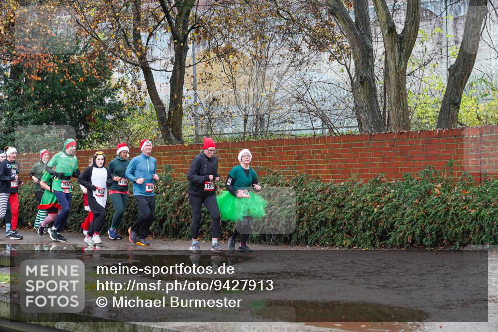 07.12.2025 - St. Pauli X-Mass-Run No. 15 Michael Burmester http://msf.ph/oto/9427913 07.12.2025 10:43:24 Laufen 3, 114, 1138, 3586, 599, 1630, 529, 92 meine-sportfotos.de