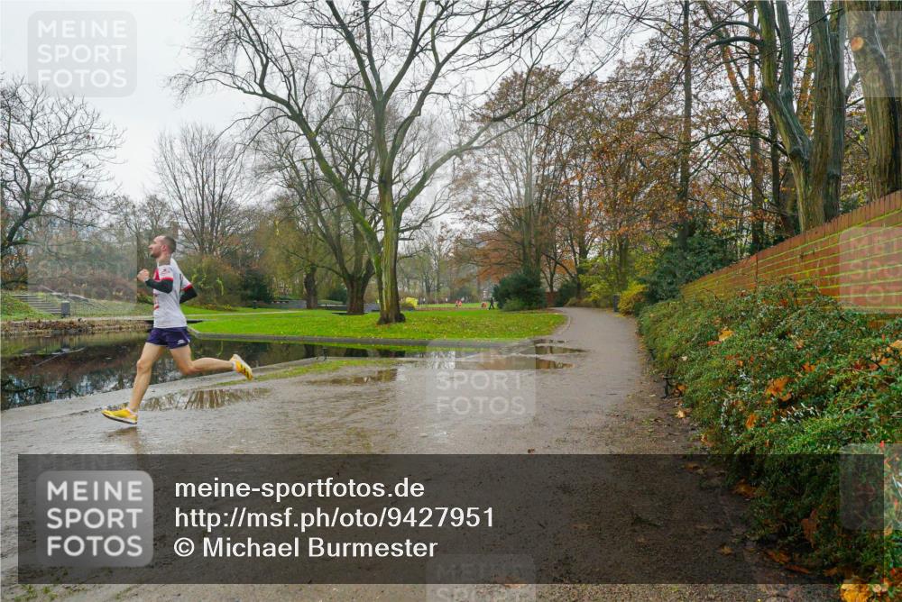07.12.2025 - St. Pauli X-Mass-Run No. 15 Michael Burmester http://msf.ph/oto/9427951 07.12.2025 11:36:07 Laufen  meine-sportfotos.de