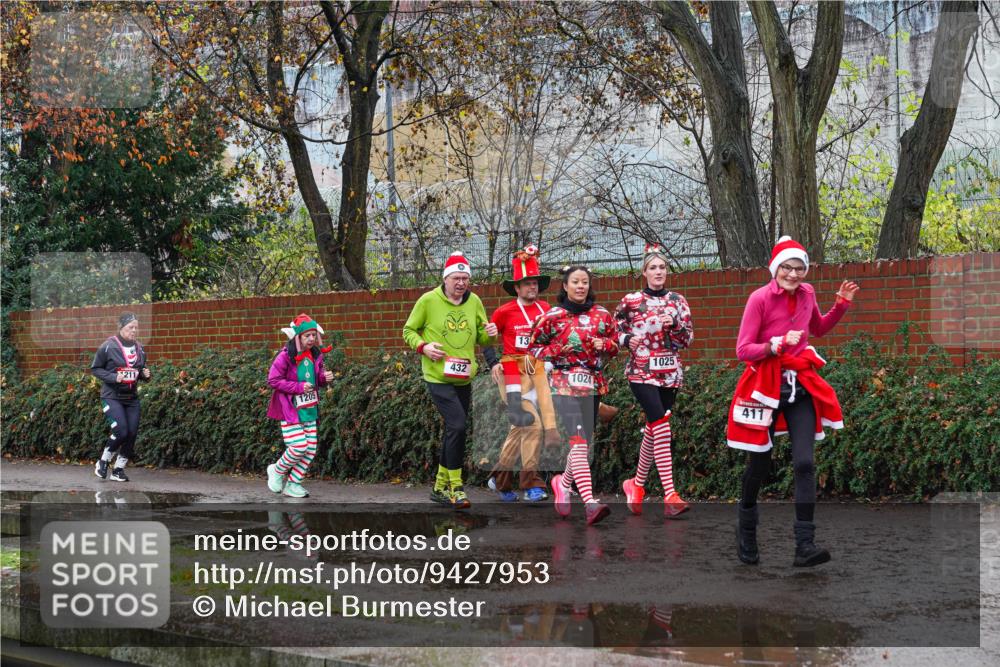 07.12.2025 - St. Pauli X-Mass-Run No. 15 Michael Burmester http://msf.ph/oto/9427953 07.12.2025 10:43:46 Laufen 211, 432, 1205, 13, 1025, 1024, 411 meine-sportfotos.de