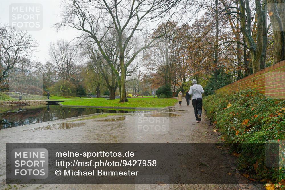 07.12.2025 - St. Pauli X-Mass-Run No. 15 Michael Burmester http://msf.ph/oto/9427958 07.12.2025 11:36:42 Laufen  meine-sportfotos.de
