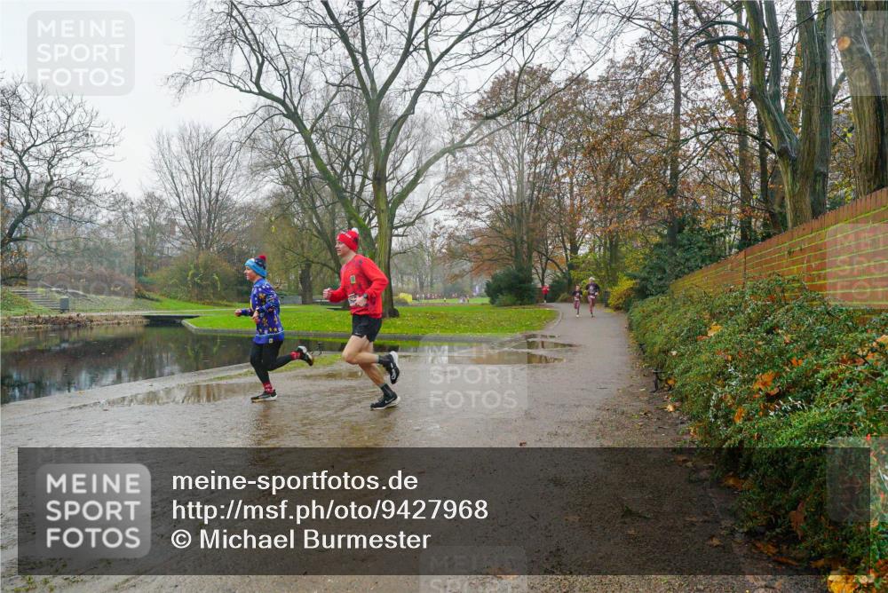 07.12.2025 - St. Pauli X-Mass-Run No. 15 Michael Burmester http://msf.ph/oto/9427968 07.12.2025 11:37:22 Laufen  meine-sportfotos.de
