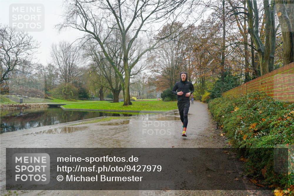 07.12.2025 - St. Pauli X-Mass-Run No. 15 Michael Burmester http://msf.ph/oto/9427979 07.12.2025 11:37:49 Laufen  meine-sportfotos.de
