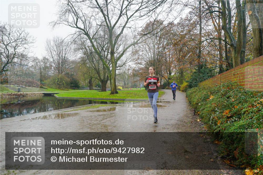 07.12.2025 - St. Pauli X-Mass-Run No. 15 Michael Burmester http://msf.ph/oto/9427982 07.12.2025 11:37:56 Laufen 3031 meine-sportfotos.de