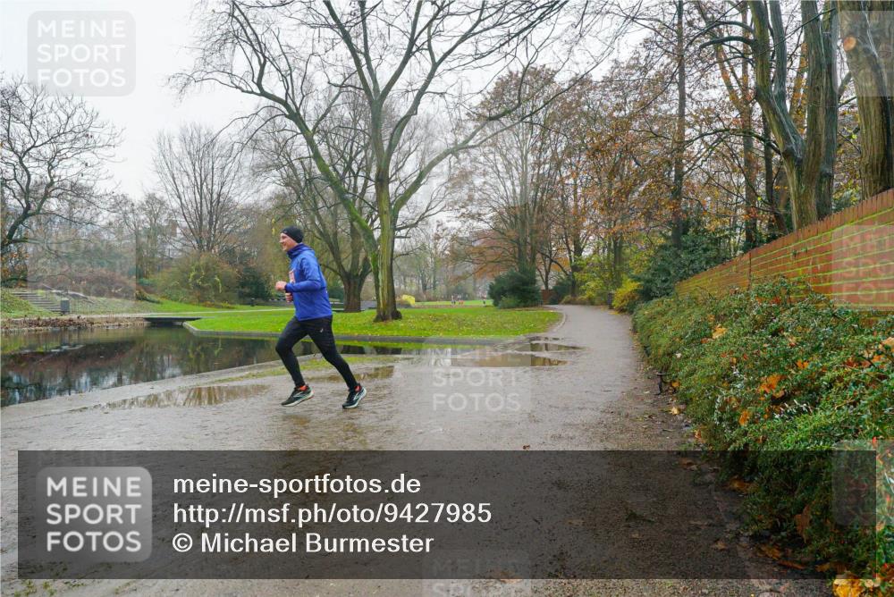 07.12.2025 - St. Pauli X-Mass-Run No. 15 Michael Burmester http://msf.ph/oto/9427985 07.12.2025 11:37:59 Laufen  meine-sportfotos.de