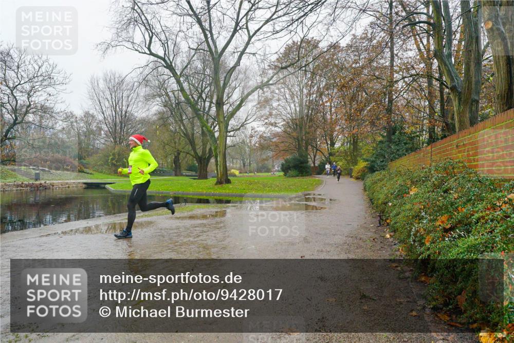 07.12.2025 - St. Pauli X-Mass-Run No. 15 Michael Burmester http://msf.ph/oto/9428017 07.12.2025 11:38:44 Laufen  meine-sportfotos.de