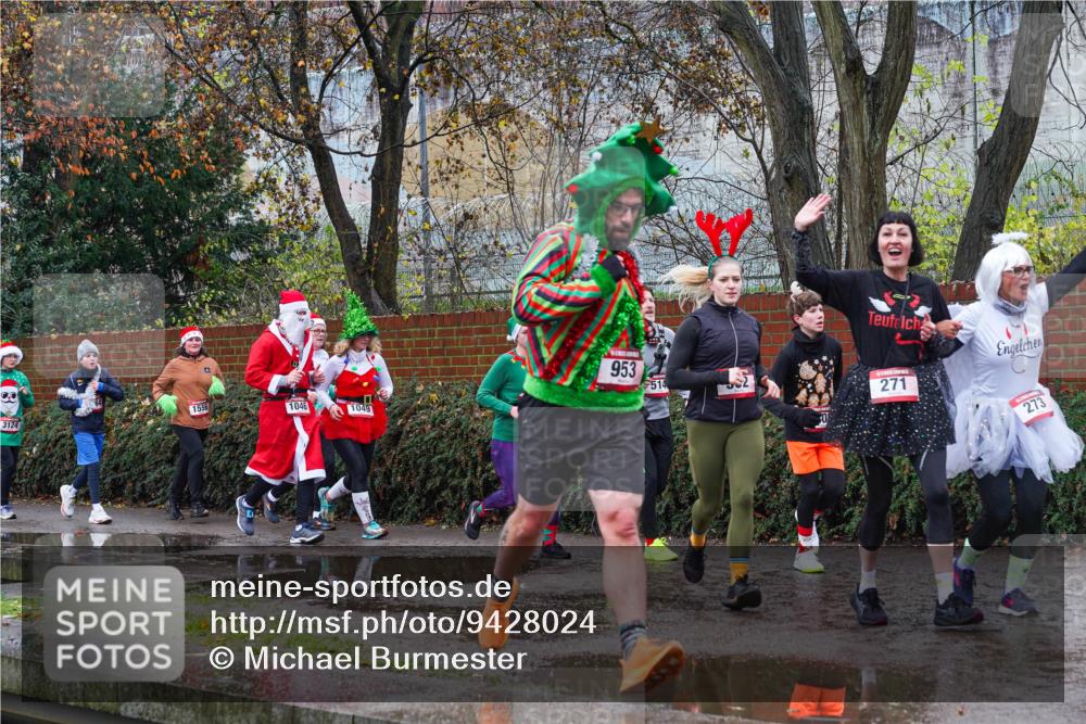 07.12.2025 - St. Pauli X-Mass-Run No. 15 Michael Burmester http://msf.ph/oto/9428024 07.12.2025 10:44:42 Laufen 3124, 1556, 1046, 1049, 953, 514, 271, 273 meine-sportfotos.de