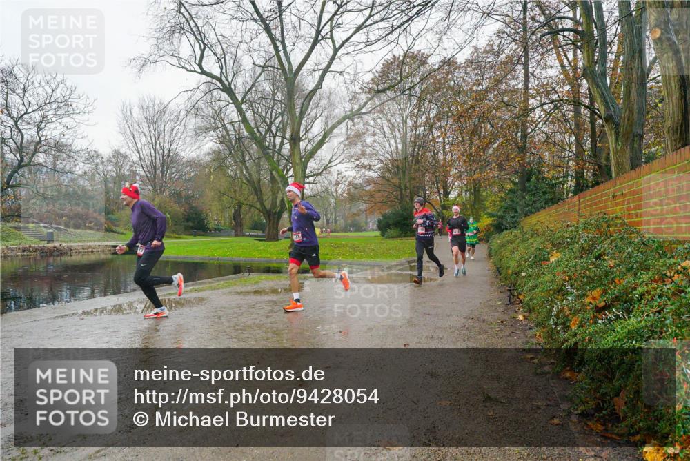 07.12.2025 - St. Pauli X-Mass-Run No. 15 Michael Burmester http://msf.ph/oto/9428054 07.12.2025 11:39:42 Laufen 131 meine-sportfotos.de